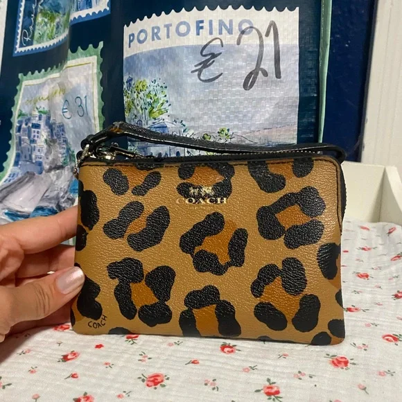 Coach Leopard Print Wristlet Brown Black - Picture 3 of 4